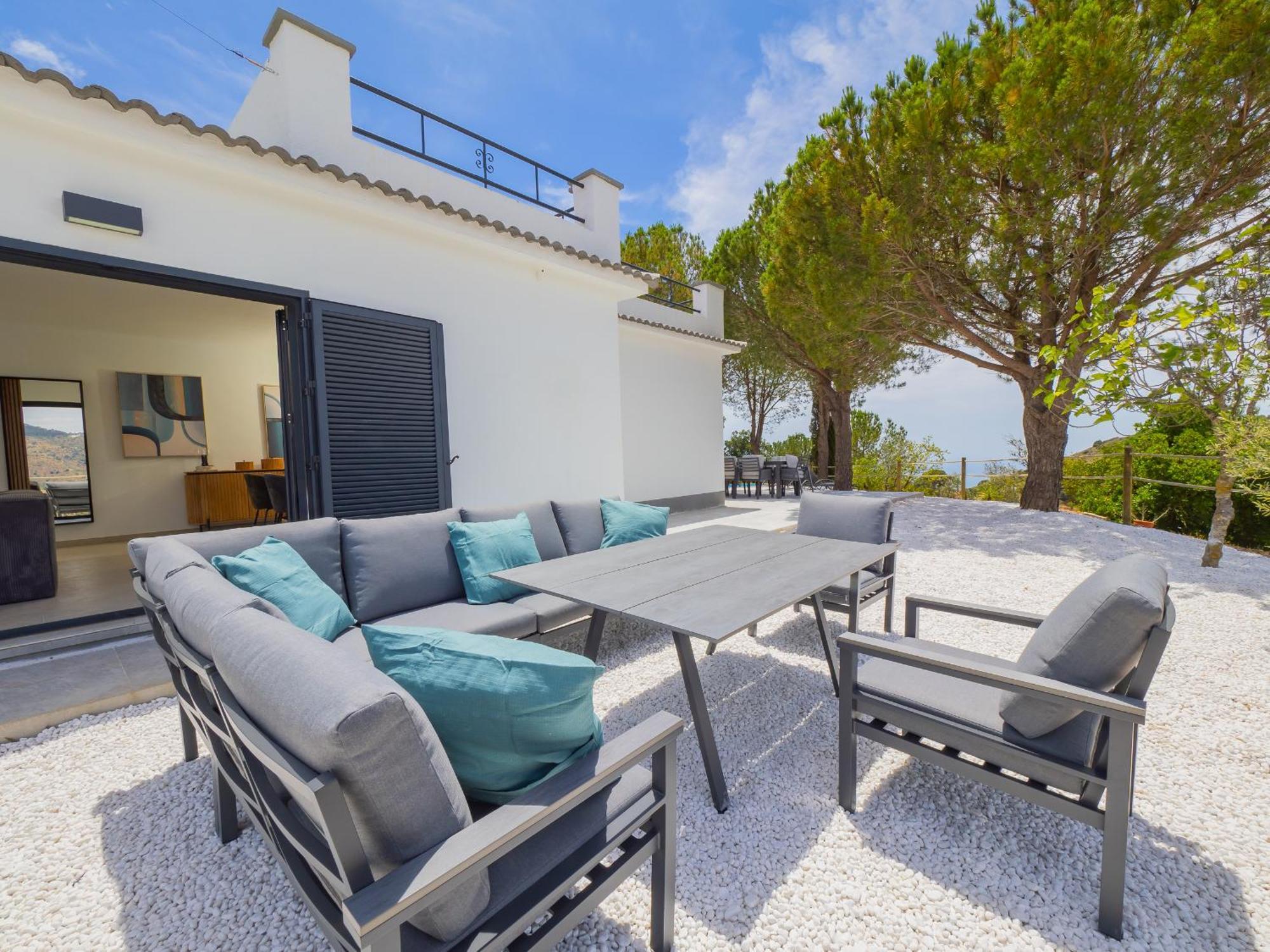 Cubo's Casa Pineda Malaga